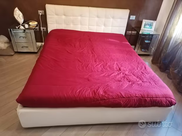 Letto matrimoniale