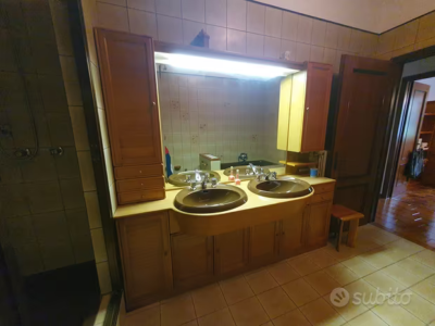 Mobile bagno con doppio lavabo