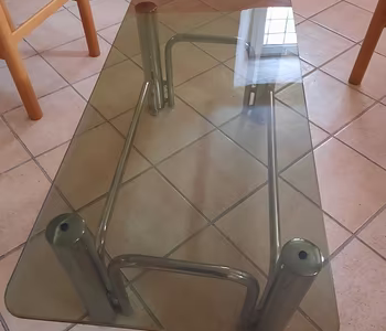 Tavolino in vetro