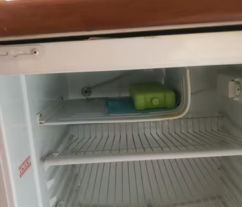 Frigo piccolo da incasso